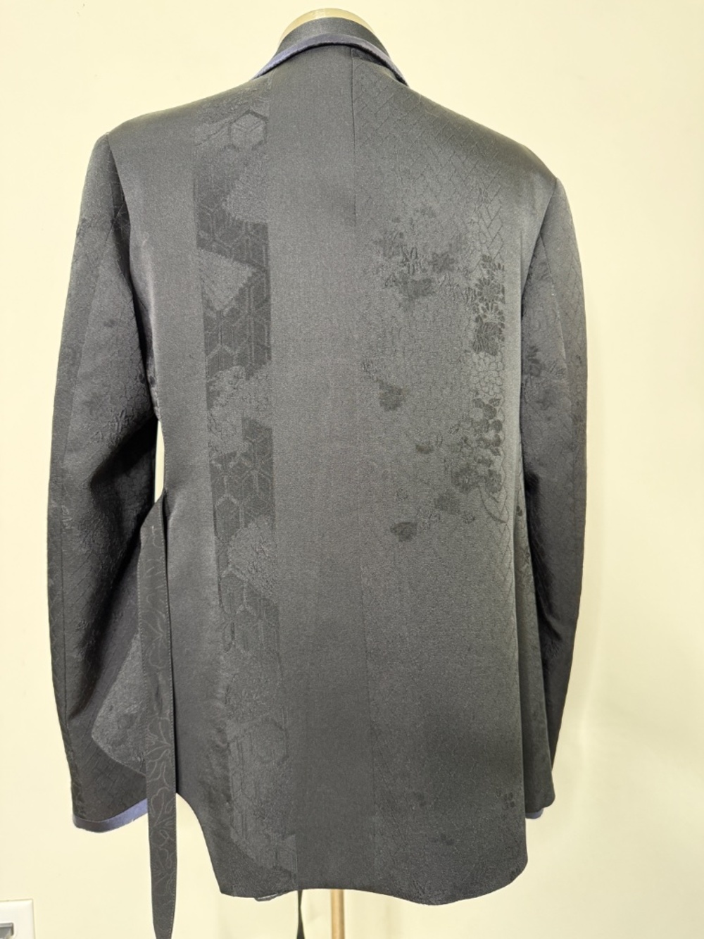 Ibrigu Jacket - Picture 9 of 14